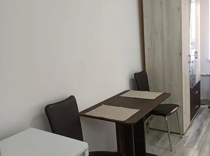 Peninsula-cazino,dalvi Apartment